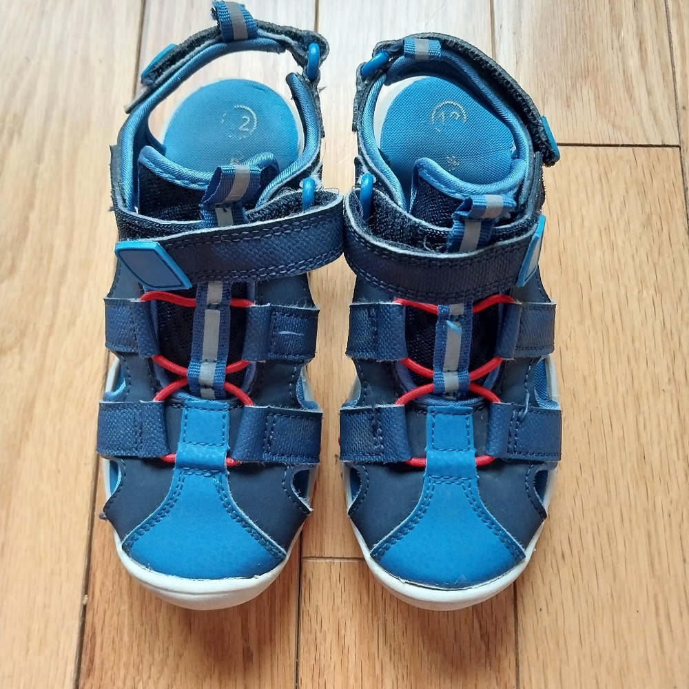 Cat & Jack Sandals for little boys